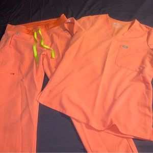 Figs jogger scrub set